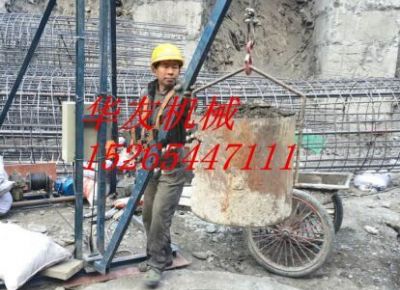 點擊查看詳細信息<br>標題：華友機械建筑 挖樁 打井用小吊機 閱讀次數(shù)：6848