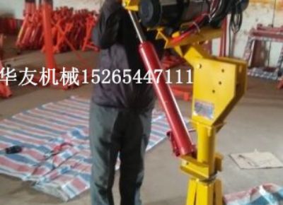 點(diǎn)擊查看詳細(xì)信息<br>標(biāo)題：華友機(jī)械車載液壓小吊機(jī) 閱讀次數(shù)：8060